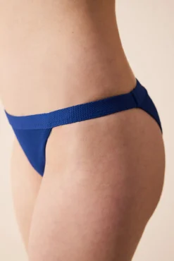 Cueca de biquíni azul