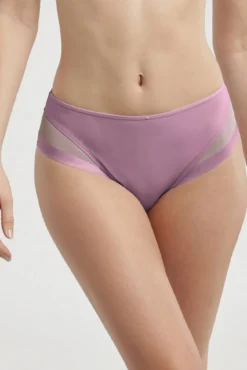 Cueca de microfibra e tule