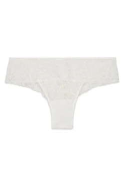 Cueca larga brasileira de renda branca
