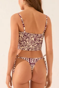 Cueca tanga biquíni com argolas laterais