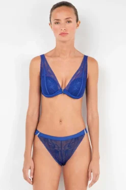 Cuequinha de biquíni de renda azul Klein