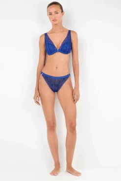 Cuequinha de biquíni de renda azul Klein
