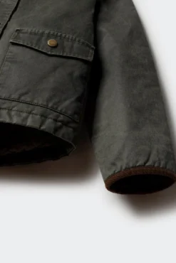Detalhes do Parka menina