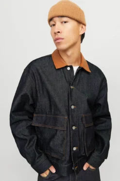 gola de jaqueta denim