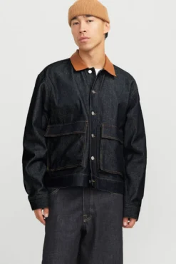 gola de jaqueta denim