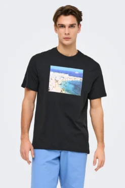 Herren-T-Shirt mit regular fit Passform. 100 % Bio-Baumwolle.