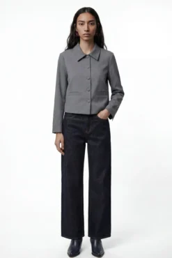 Jaqueta estilo blazer com botões forrados