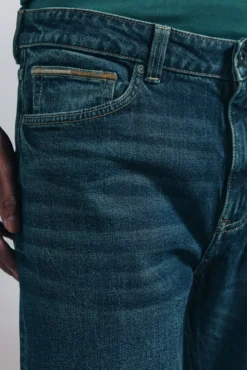 Jeans lavado escuro regular fit