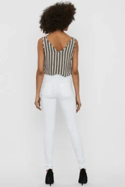 Jeans pitillo tiro alto