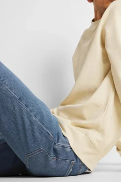 Jeans Slim Fit confecionados com algodão orgânico