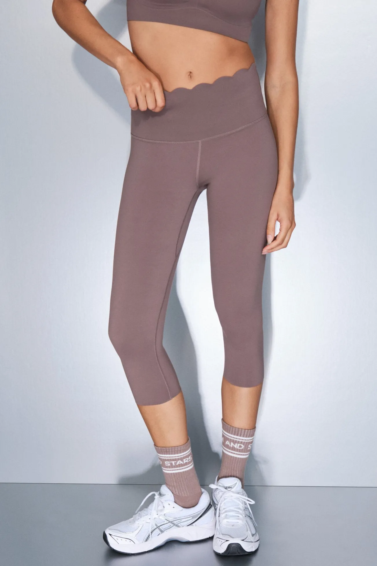 Leggings compressivas pirata marrom