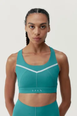 Luna sports top