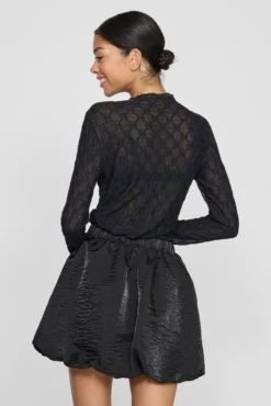 Mini balloon skirt