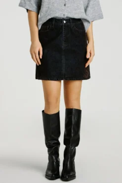 Mini saia denim de corte regular