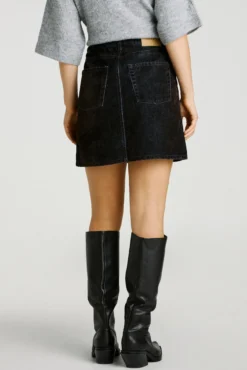 Mini saia denim de corte regular