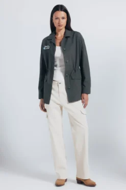 Overshirt militar com remendos