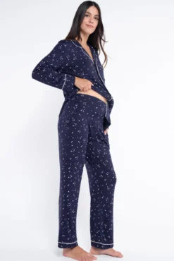 Pacote de pijama com estampado de flocos