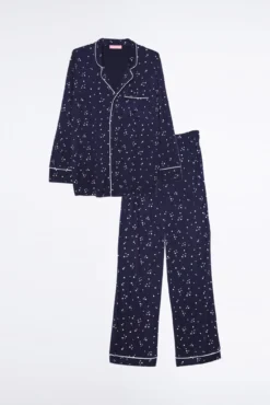 Pacote de pijama com estampado de flocos