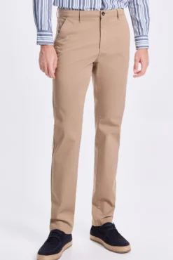 Pantalón Chino Liso Slim
