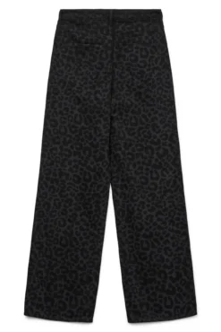 perna jeans larga com estampa animal