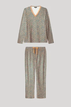 Pijama com estampa animal