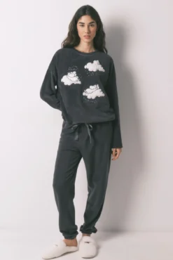 Pijama comprido em polar estampado Moomin cinza