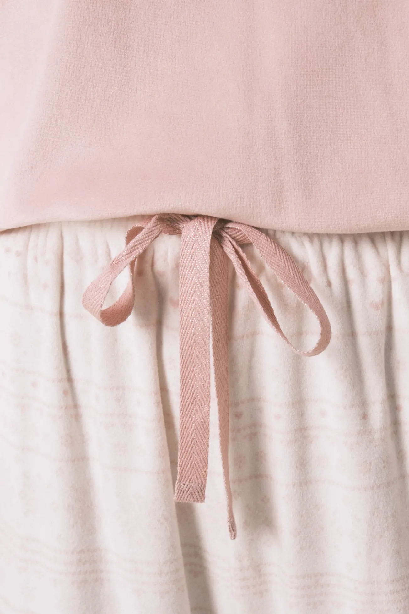 Pijama comprido polar suave rosa