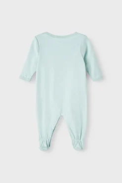 Pijama de bebé menino.