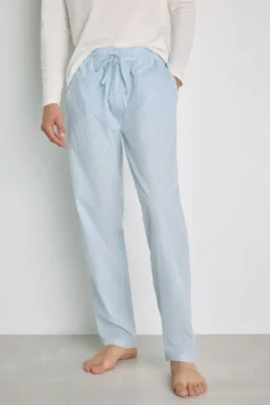 Pijama de malha e tecido