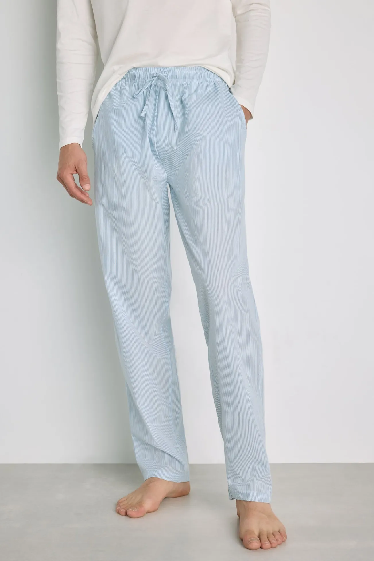 Pijama de malha e tecido