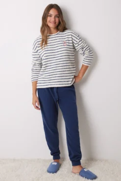 Pijama longo fofo e polar