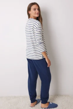 Pijama longo fofo e polar