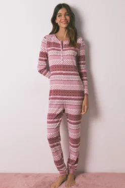 Pijama macacão longo com borda