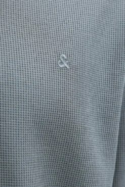 Polo de corte regular