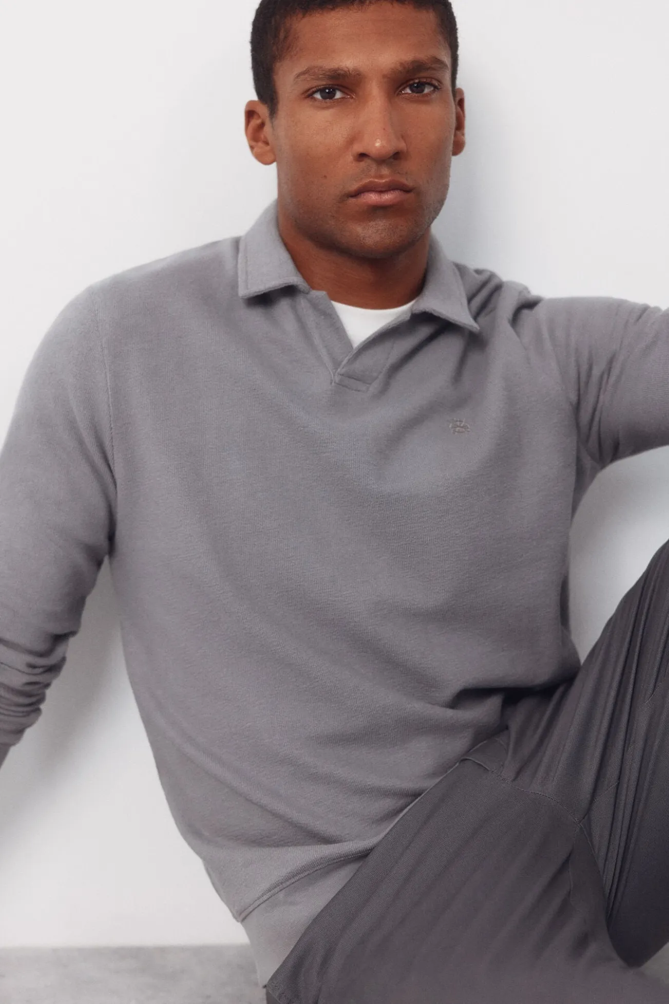 Polo de manga comprida com estrutura