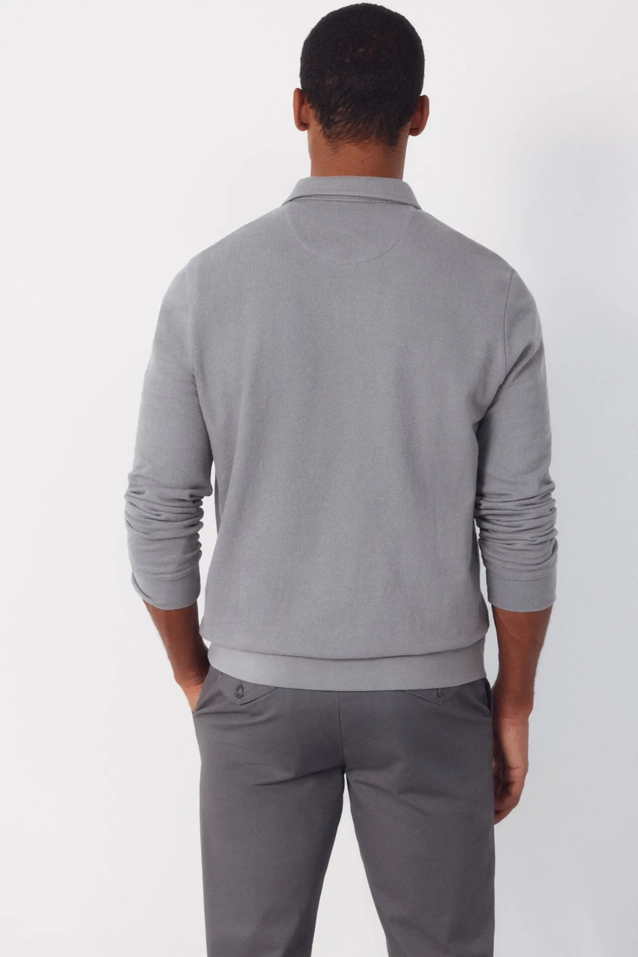 Polo de manga comprida com estrutura
