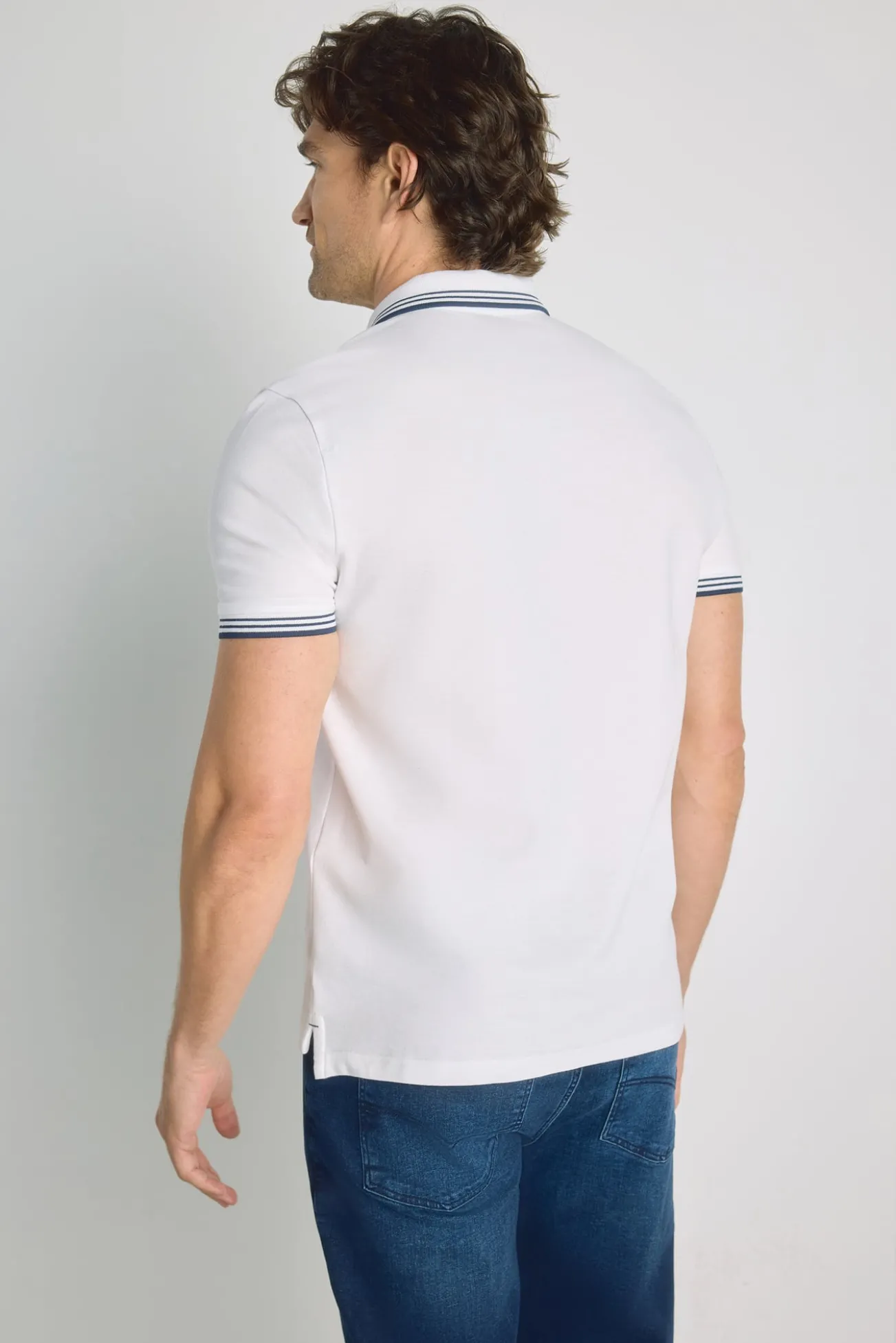 Polo de manga curta