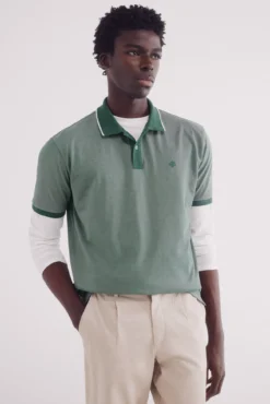 Polo Oxford com gola contrastante, regular fit