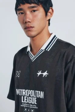 Polo Sport com corte quadrado