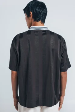 Polo Sport com corte quadrado
