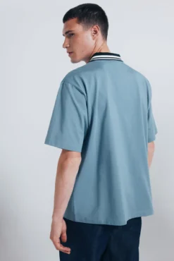 Polo Sport com corte quadrado
