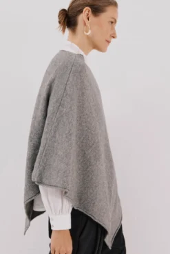 Poncho de toque suave