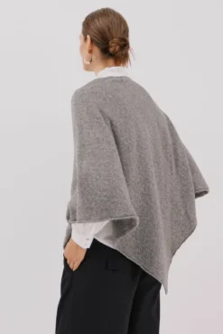 Poncho de toque suave