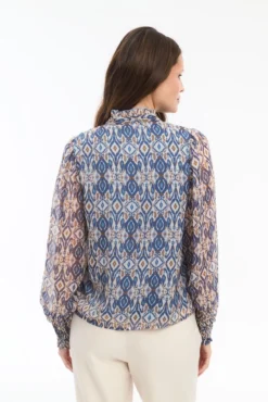 Printed long-sleeved blouse