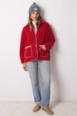 Robe de borrego vermelho