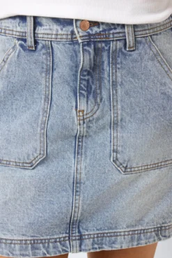 Saia curta denim