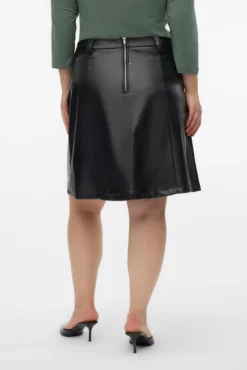 Saia curta efeito pele plus size