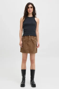 Saia de veludo cotelê slim fit