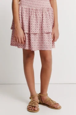 Saia IKAT menina