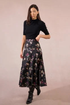Saia longa com estampado floral